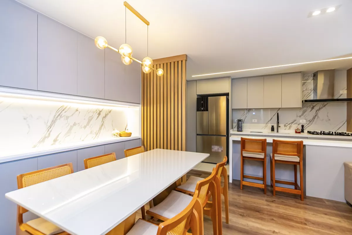 Apartamento em Curitiba - PR, no bairro Bacacheri - Referência AP2985-TIMF